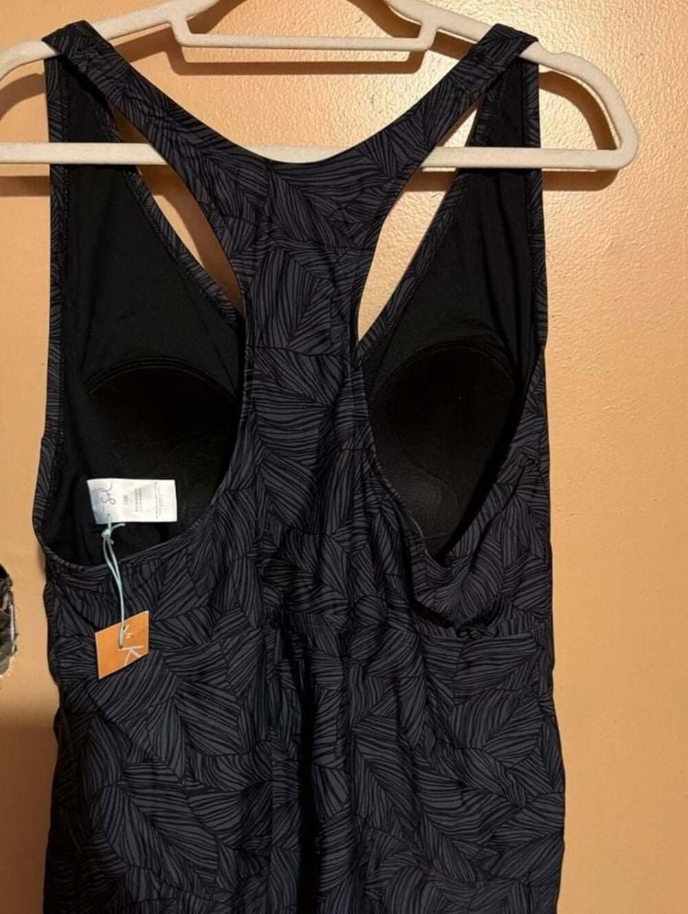 Kona Sol Women's Pl SZ 24W V-Neck Racerback Tankini Swim Top Black Gray Leaves - Picture 3 of 5